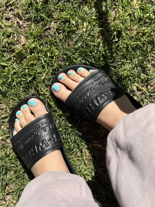 I want you to spit all over my toes