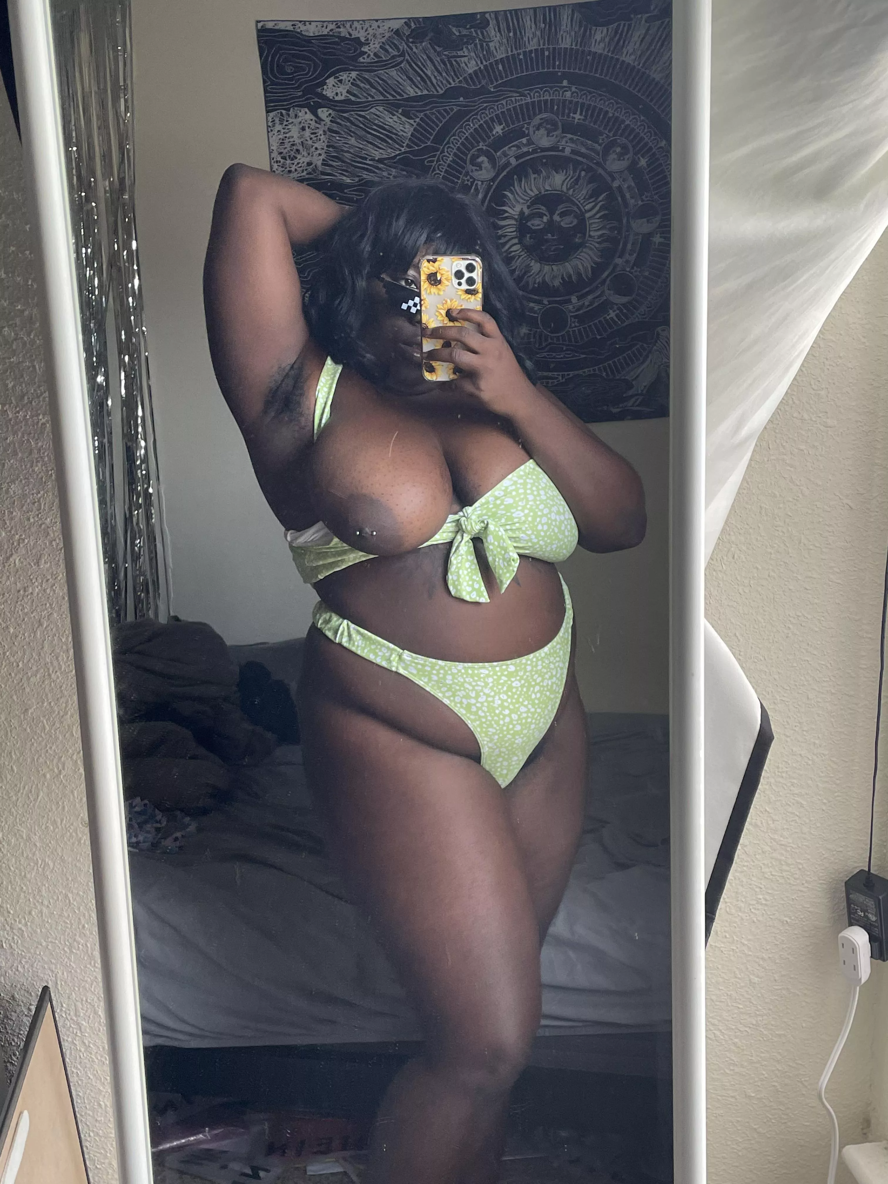 I want your face in my pits while you fuck me I want your face in my pits while you fuck me