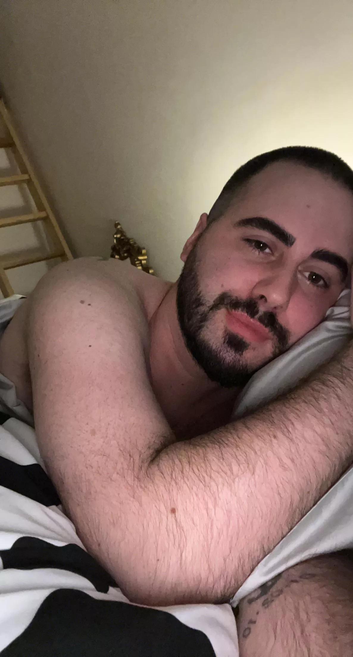 I wanted to stay in bed all day today 🥱 I wanted to stay in bed all day today 🥱