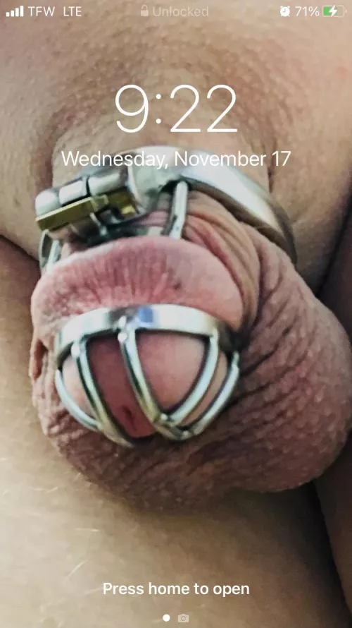 I was made to set this as my Lock Screen wallpaper until Iโm released. ๐