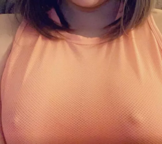 I wear this out all the time is it to reveling