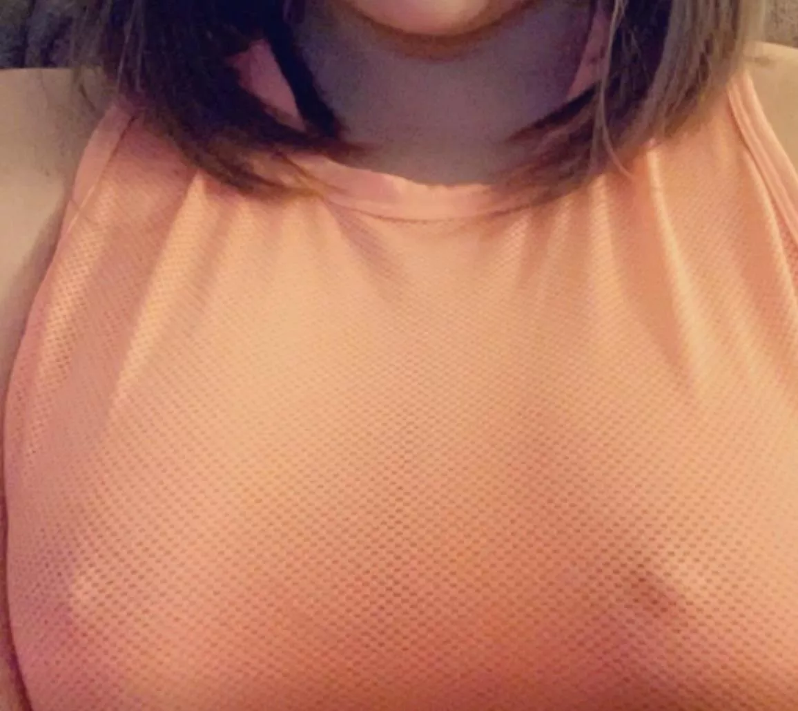 I wear this out all the time is it to reveling