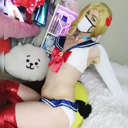 I went from the boy that was afraid to admit I watched sailor moon to the magical girl herself! 🎀🎀🌈🌈😇