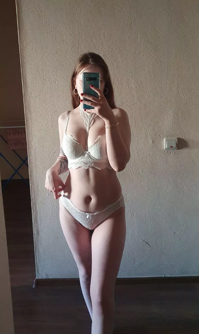 I will fondle my pussy and right now and I will think of you! 😋🔥 Do you want me? 🍆More in Link Below