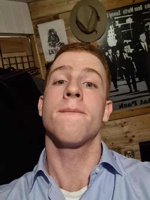 I wish i could pull off a casual look but the only clothes i feel comfortable in are the formal ones.