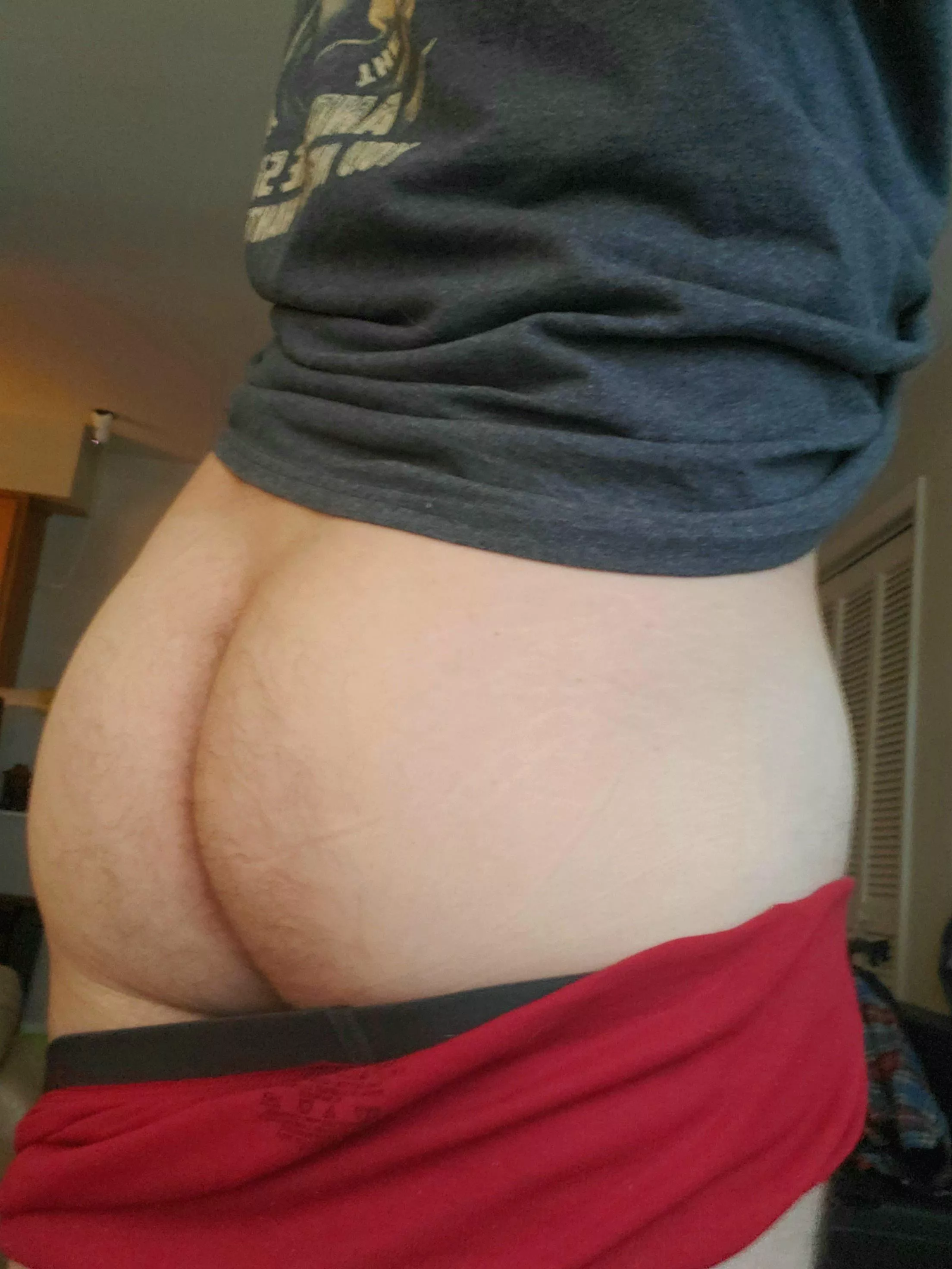 I wish I had good 🎂, but this is all this top has to offer 😂🥺