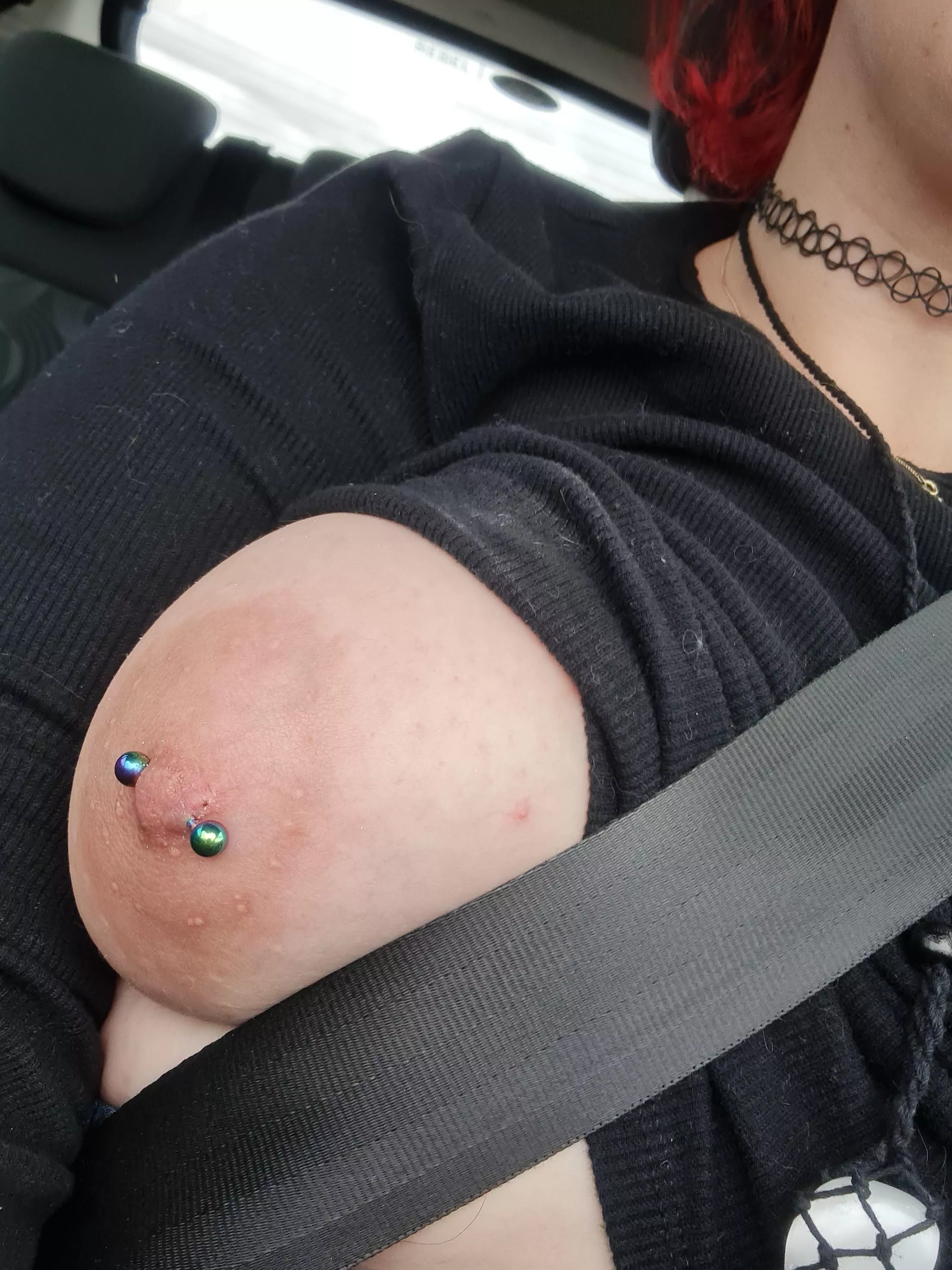 I wish someone was here to play while I drive with these out 💟💟