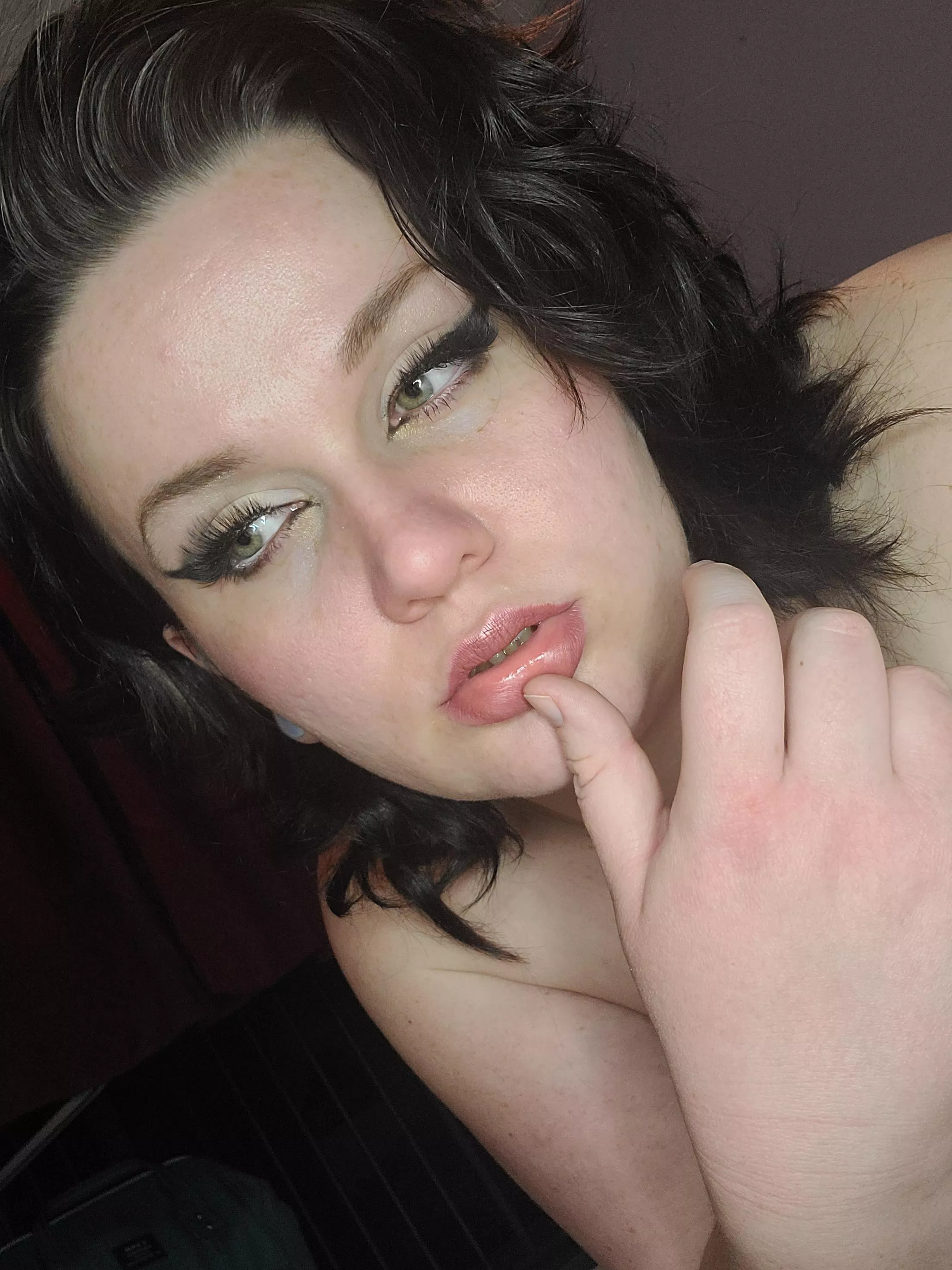 I wish something else was on my lips 😈