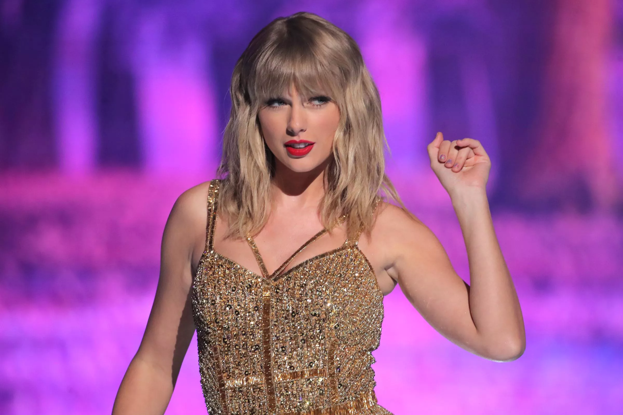 I wish Taylor swift turned me into her sissy girl! I’d serve anyone she told me to! I wish Taylor swift turned me into her sissy girl! I’d serve anyone she told me to!