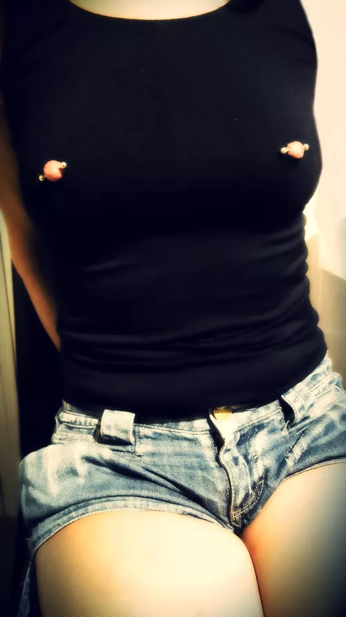 I wonder if people would even notice if she went out in public like this