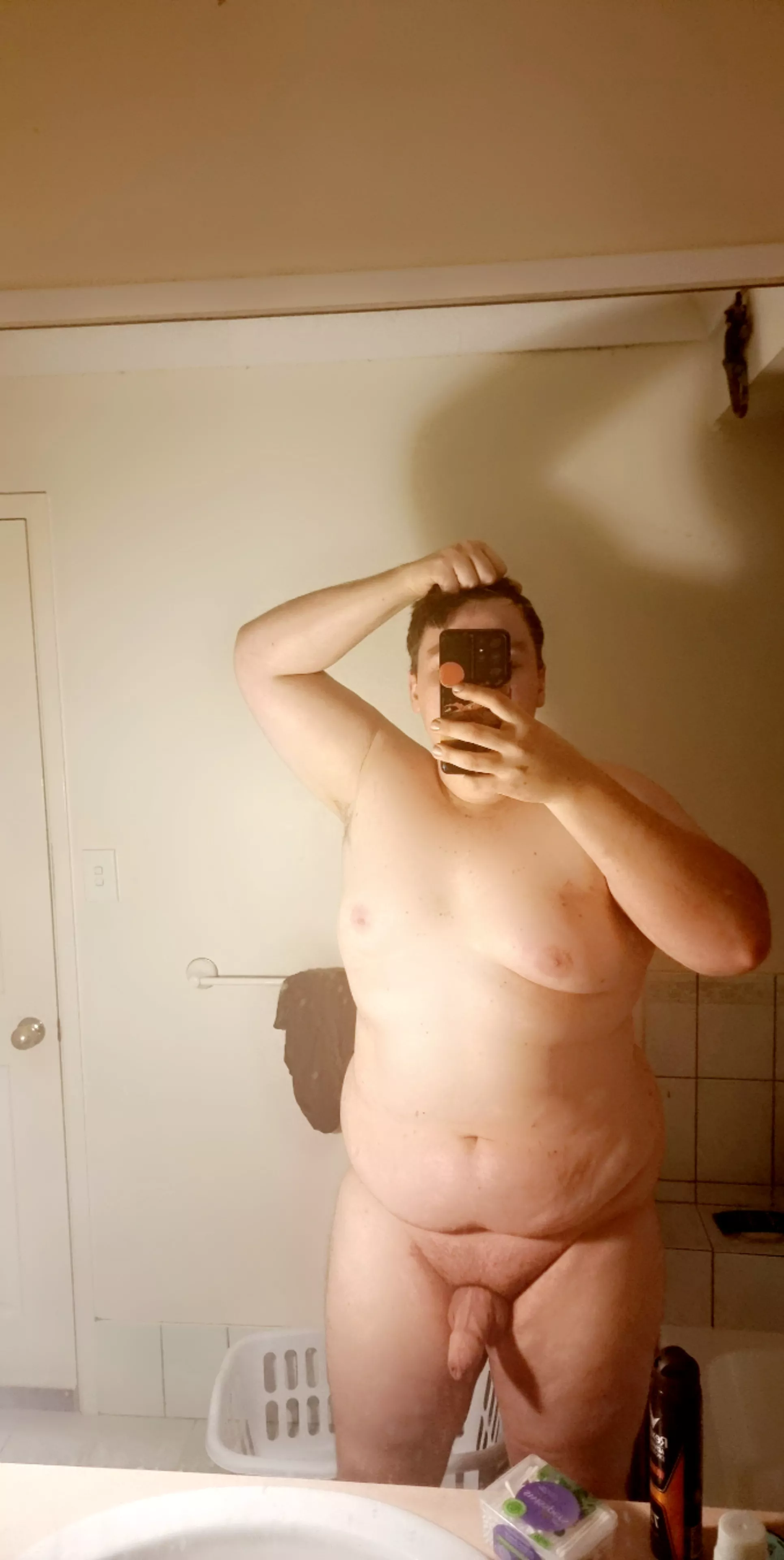 I wonder if there's people scrolling on Reddit right now who are into my body type? 🤔 I wonder if there's people scrolling on Reddit right now who are into my body type? 🤔
