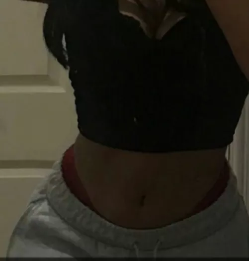 I wonder who wants to fuck me ;)?