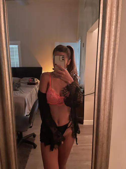 I would wear this to the beach😝