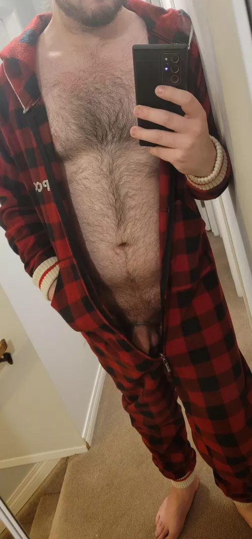 I wouldn't mind some some cuddles and rubs