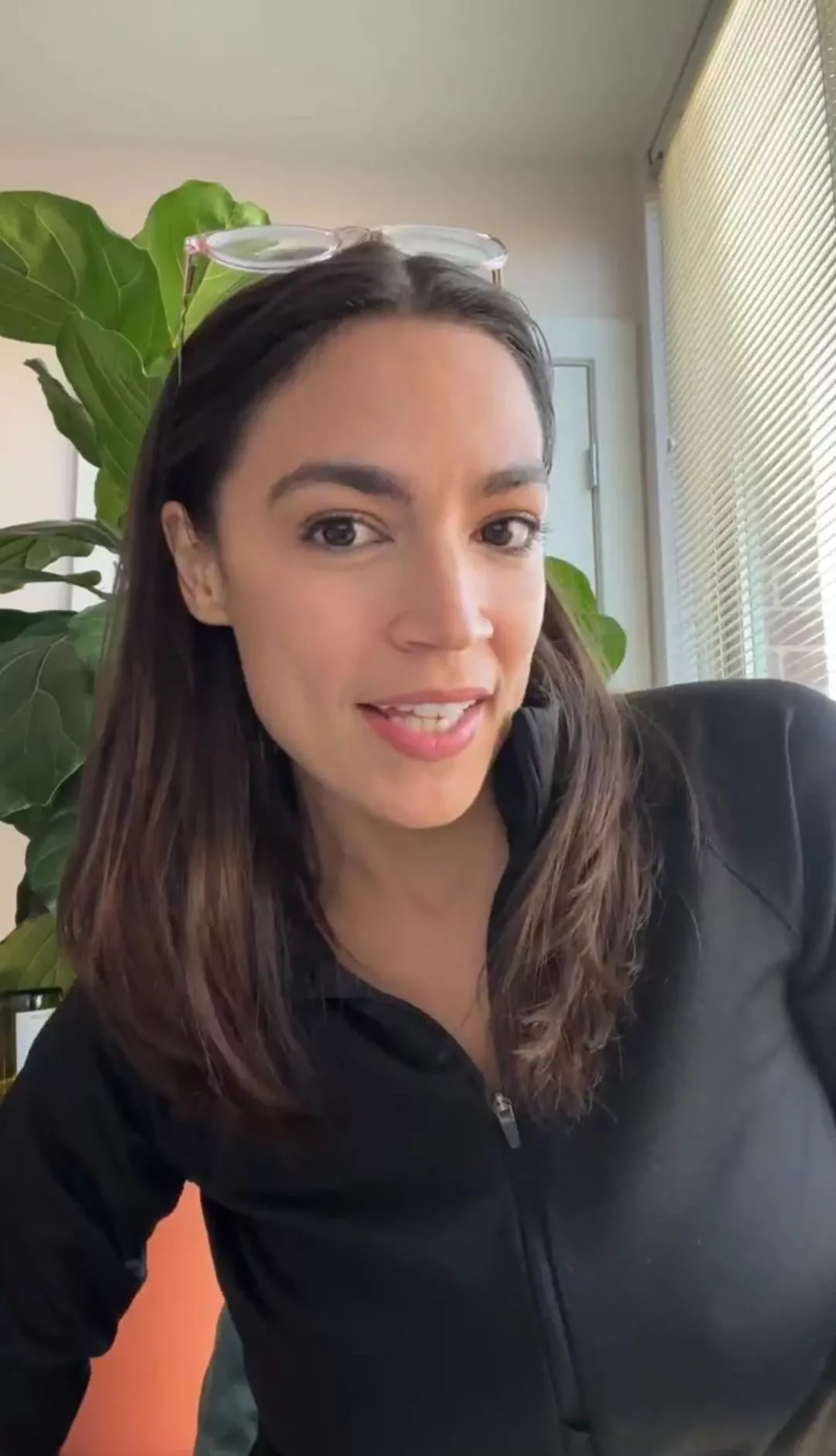 I'd absolutely love some spicy pillow talk with AOC