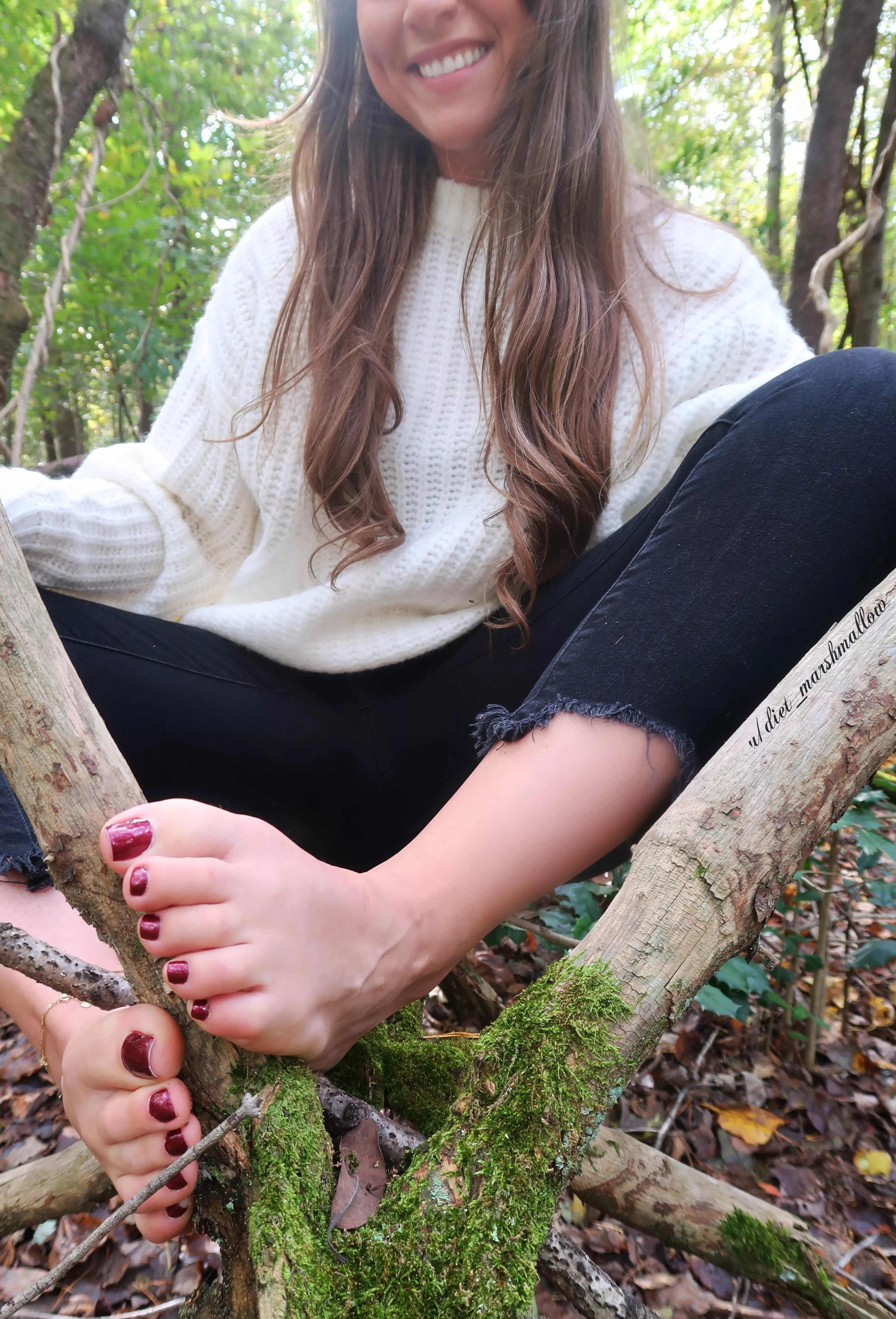 Iβd be happy to wrap my toes around a different kind of wood π Iβd be happy to wrap my toes around a different kind of wood π