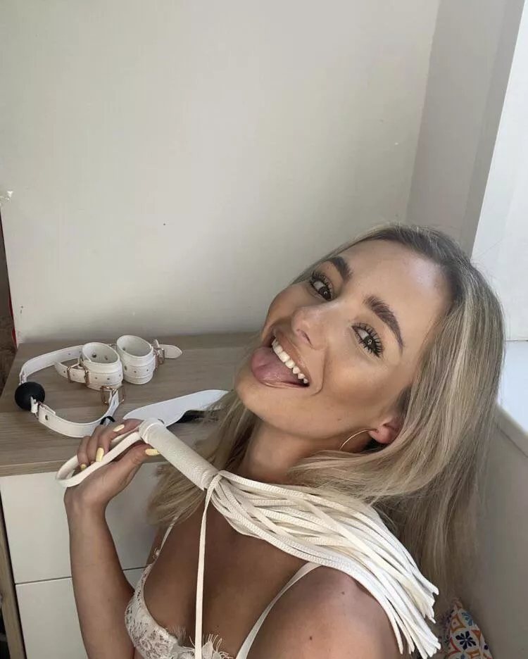 Id let you cum all over my face with ur demon cock💋💅