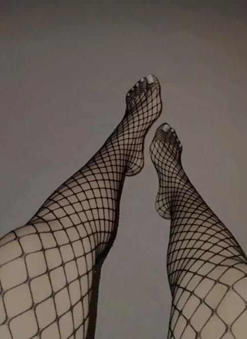 Iβd love for you to suck my pretty toesπ(19)