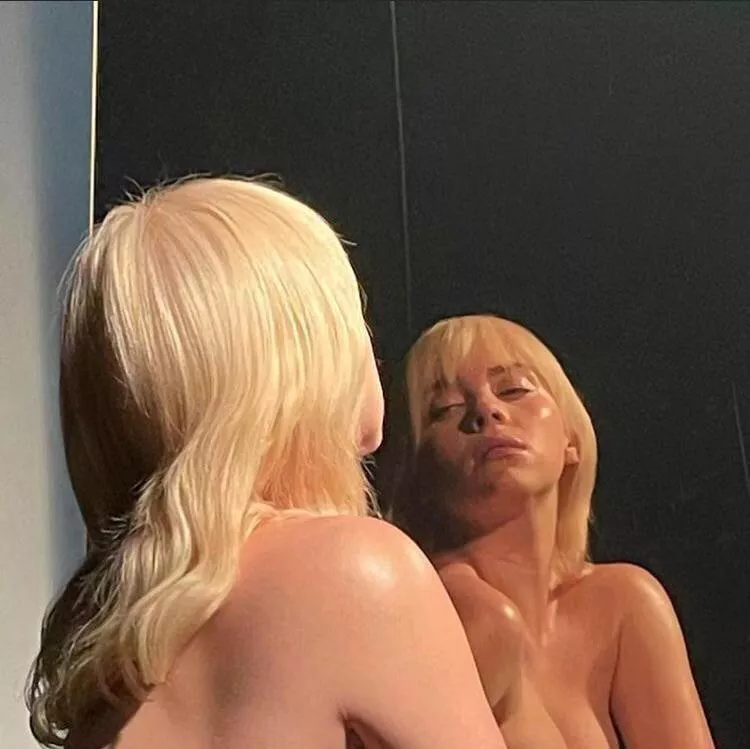 I'd love to be a sissy and suck cock for Billie Eilish