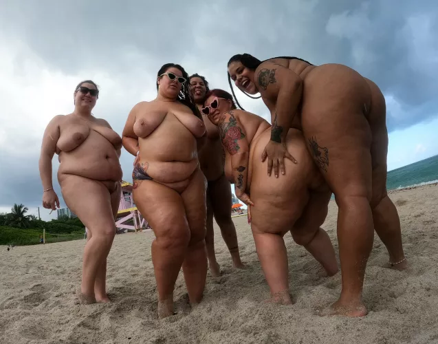 I'd love to be invited to their naked beach party