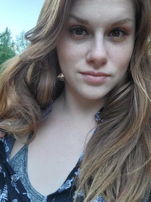 I'd love to show you all my freckles as the sun goes down 😜