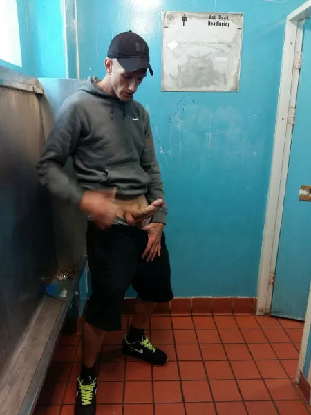 I'd totally grab his meat :P