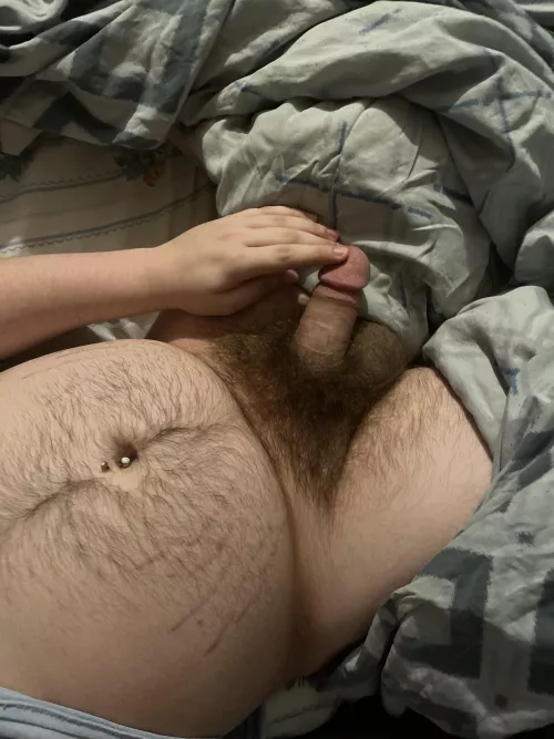 Idk if I’m hairy or chubby enough to be a bear but I’d love it if one of you was willing to help me get hard