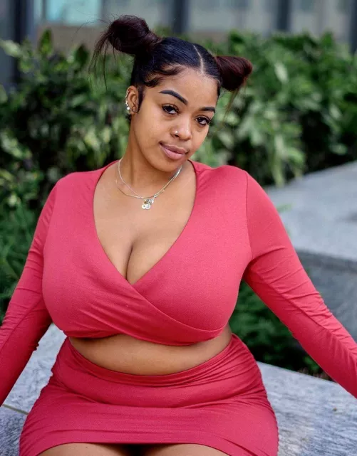 If aBe gets over 30puvotes ill Post her Nude Titty Shake on my Profile 