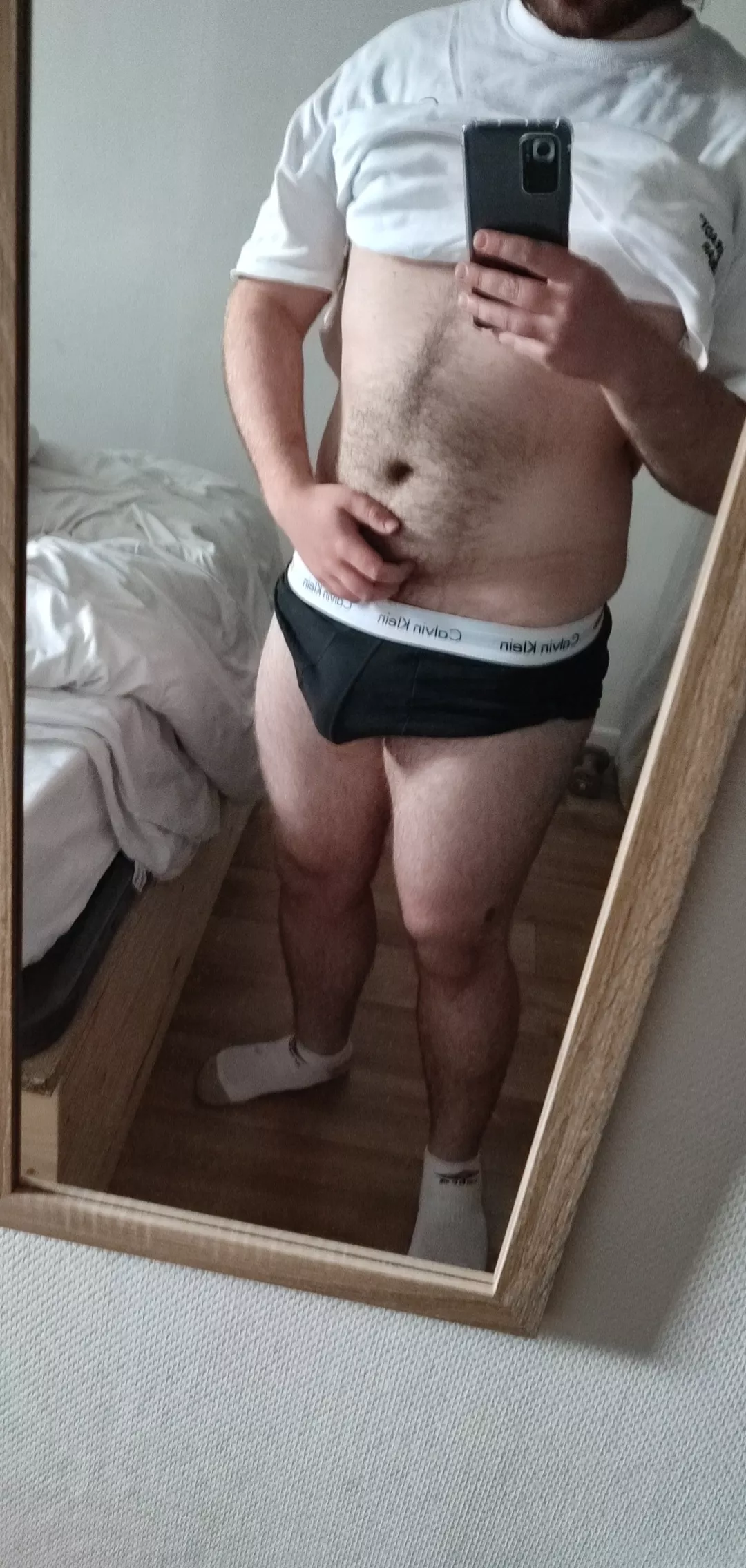 if french man or League of legends players wanna play, hmu 👅