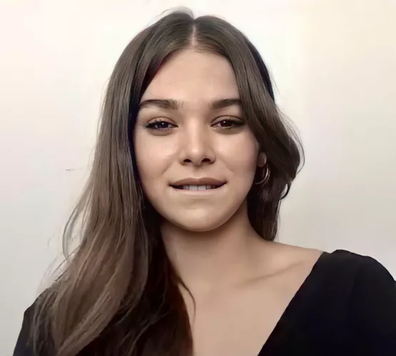 If Hailee Steinfeld was jerking you off, what’s something she could say that would make you cum immediately?