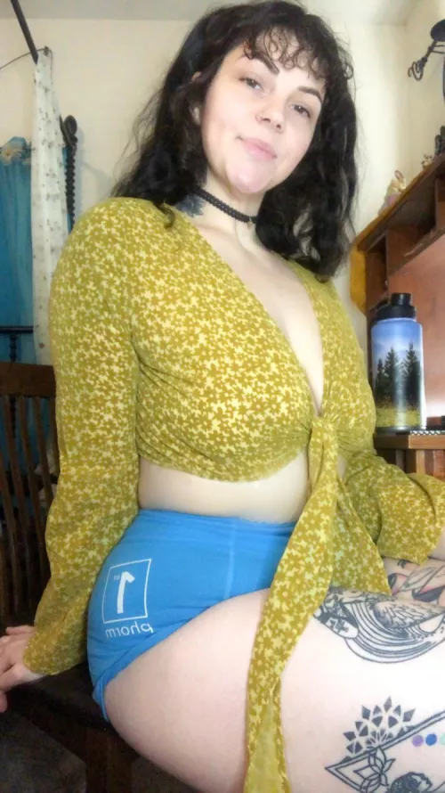 If I do a really good job you’ll keep me as your play thing… right? 🥺👉🏽👈🏽