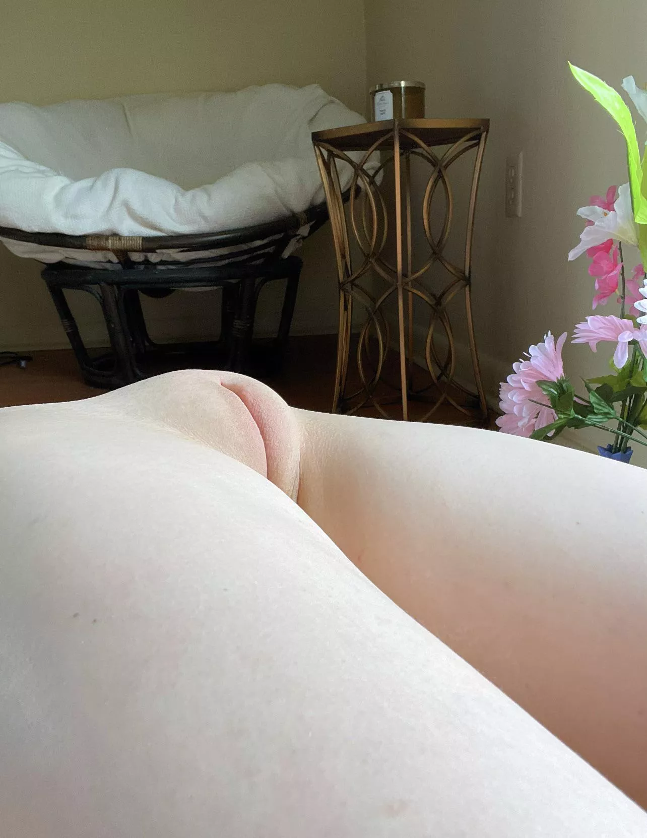 If I look like a peach do you think I taste like one? 🍑