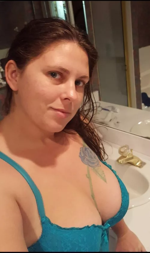 If I sent you this selfie, would you come over? [36] [f]