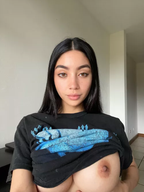 If I took one titty out would you please suck on it?🥺