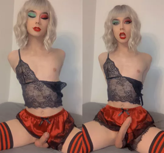 If I was under your Christmas tree would you play with me? 👉🏻👈🏻😊