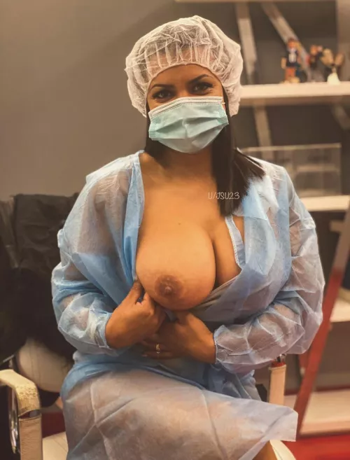 If just 7 guys (or girls) see my big tits today, I m gonna make myself cum at work like a slut OC (f40)