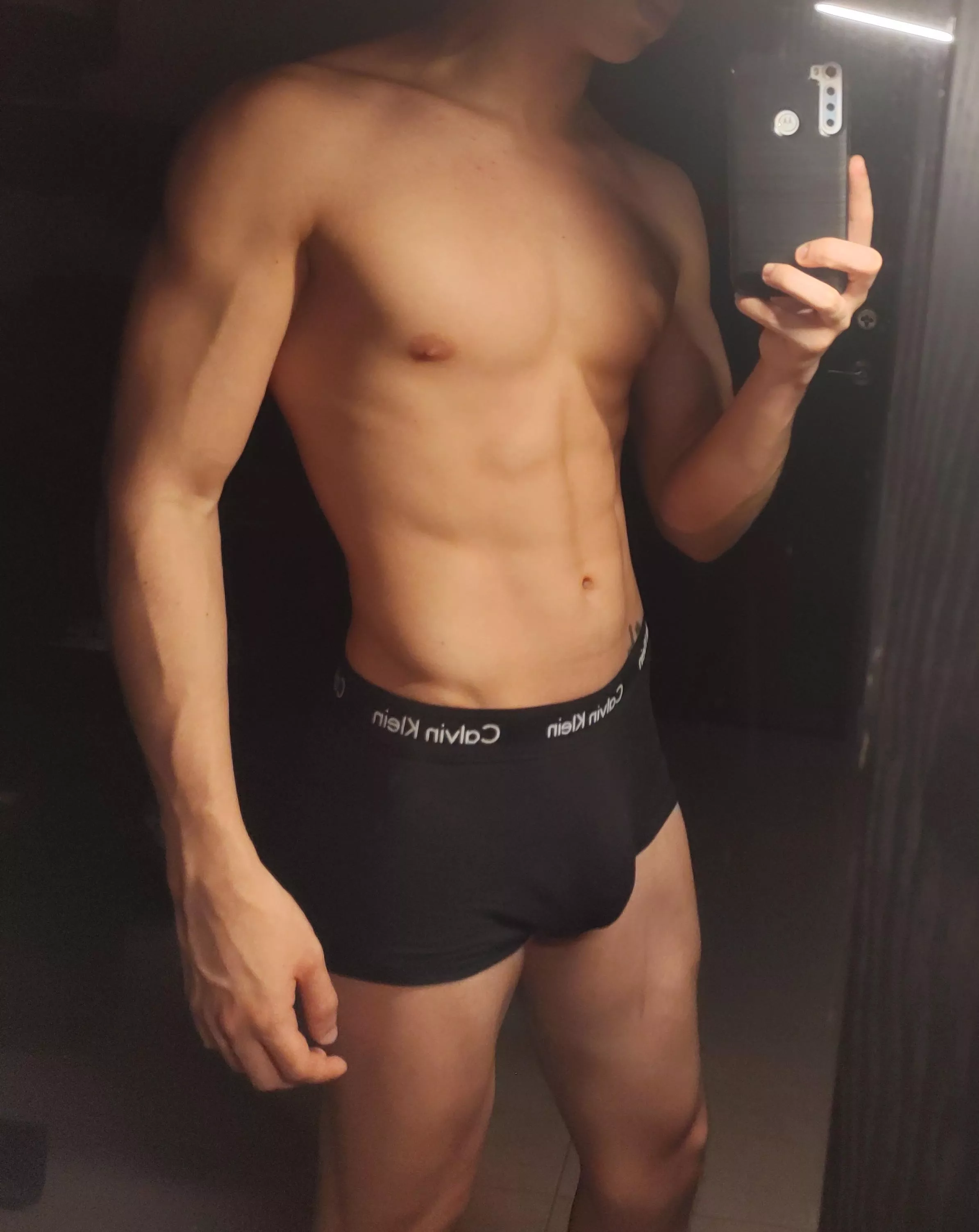 If my arm is veiny imagine something else😈