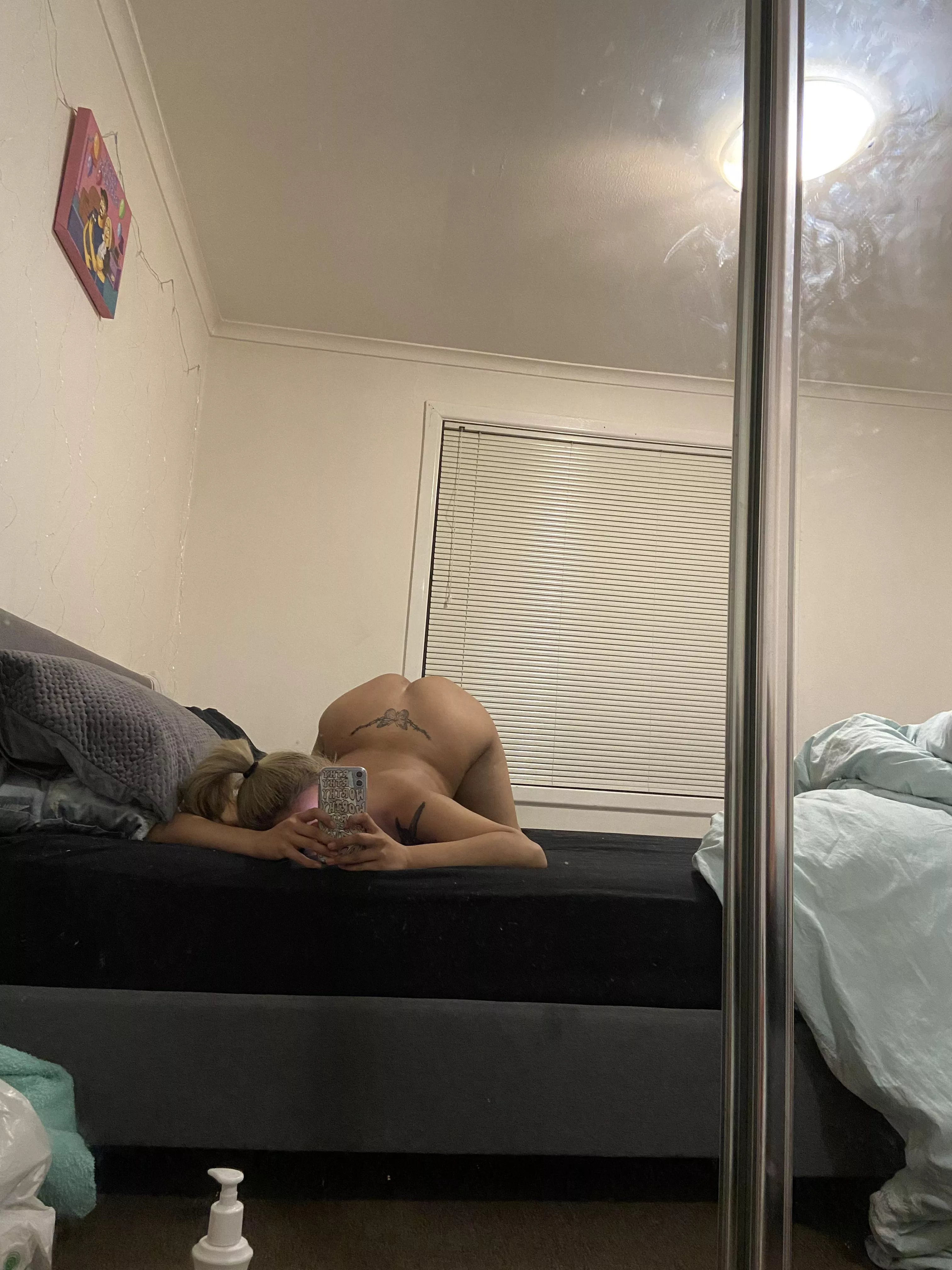 If my Filipina mother knew I had a tramp stamp… let alone post naked pictures online…. BOy oh boy 😅