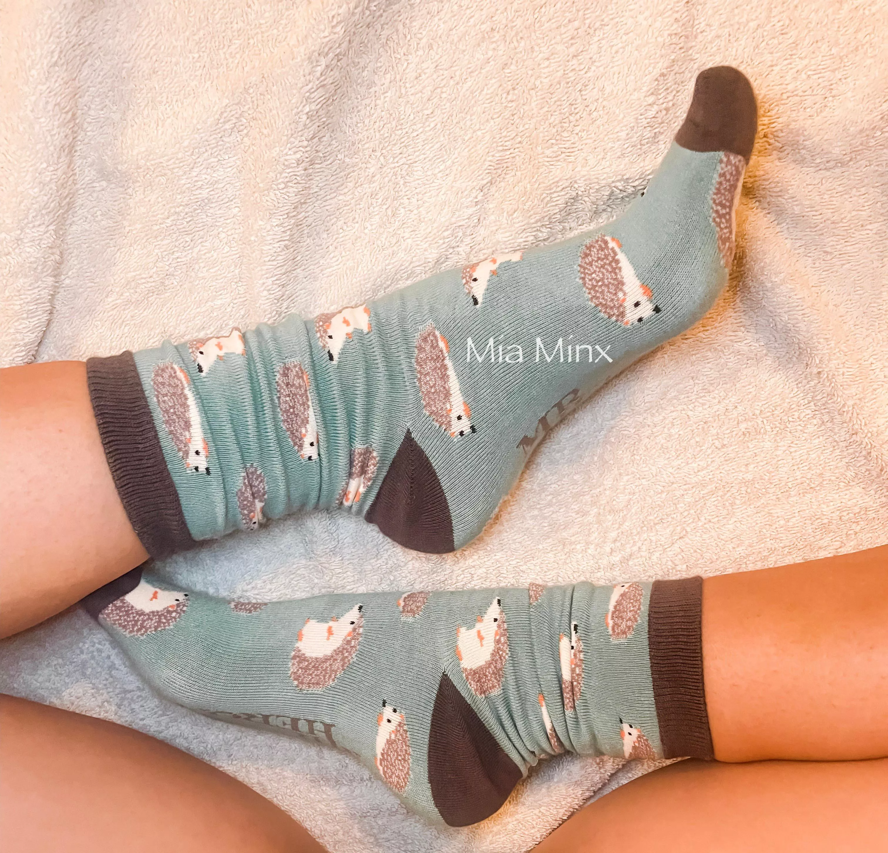 If only you knew what was underneath 🤤🙊 [female]