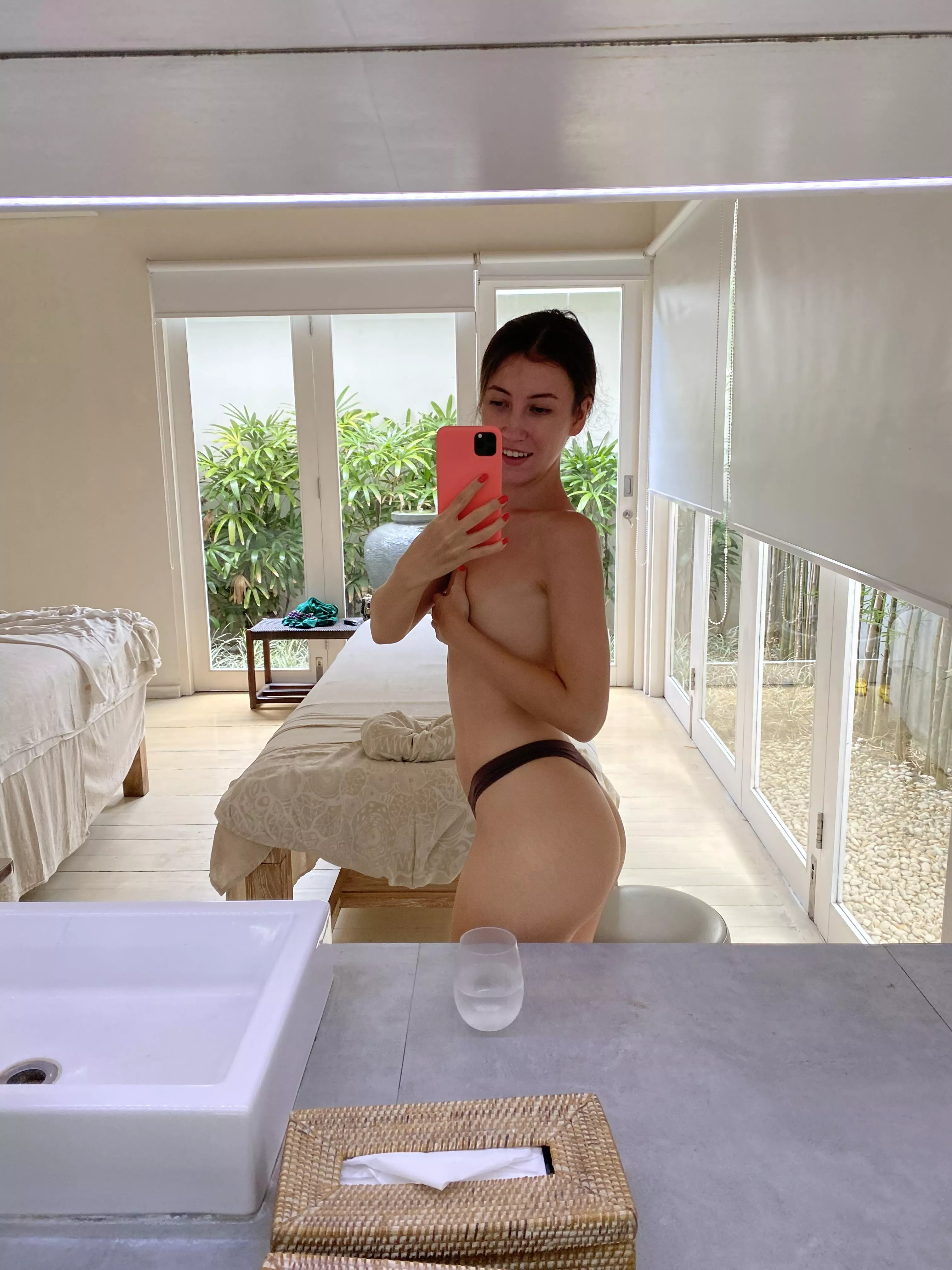 💦If you like my ass, I'll be happy. My OnlyFans is FREE. Link in comments🍑