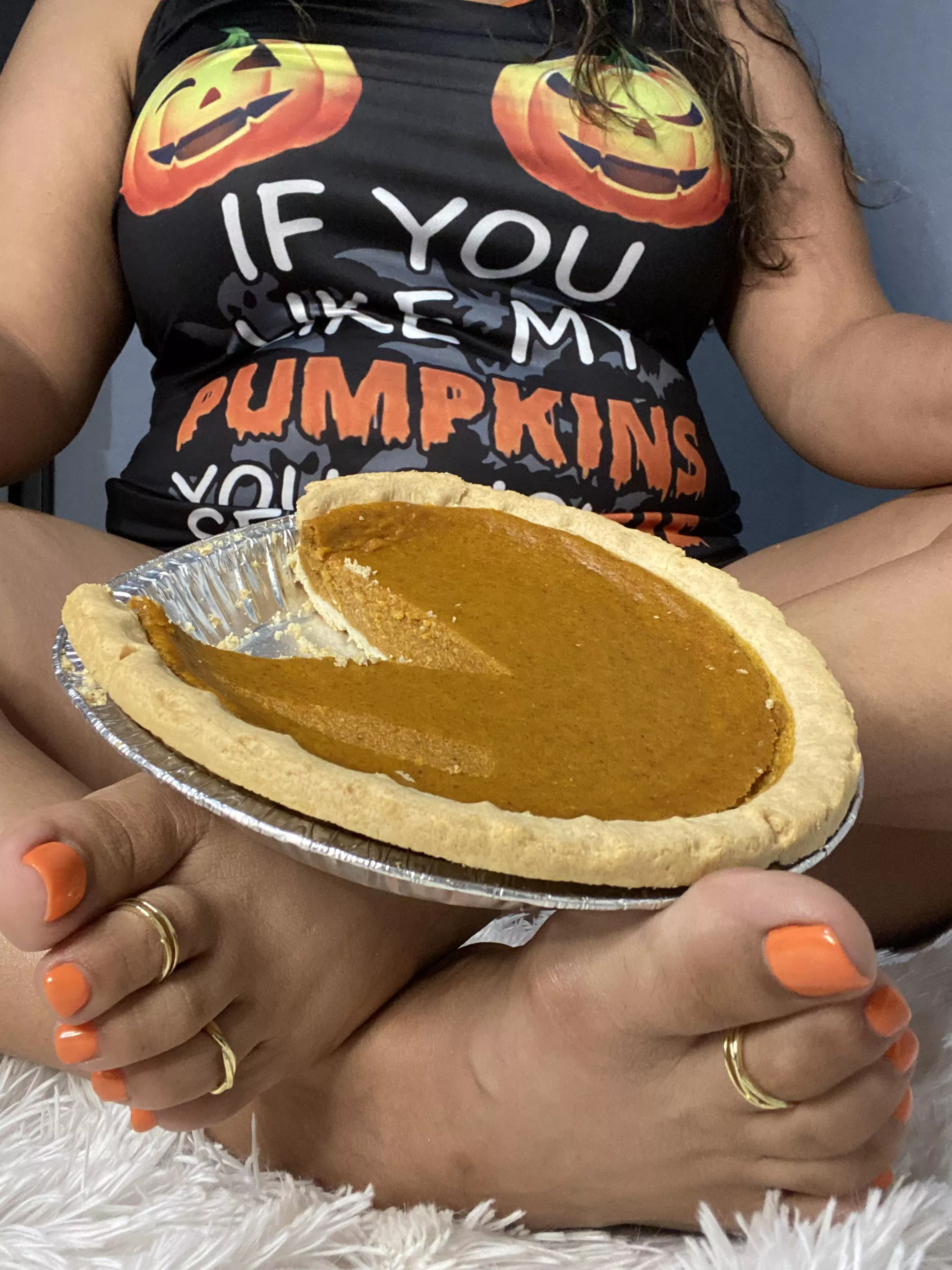 If you like my pumpkins you should see my pie 🥧 If you like my pumpkins you should see my pie 🥧