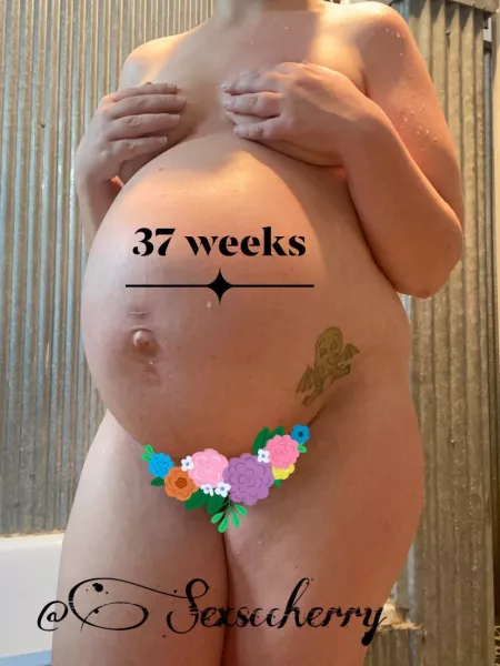 π If you like pregnancy and lactation youβre gonna love me π π₯΅ 37 weeks pregnant and awaiting labour π₯΅ π 4 days left to enter and possibly win 3 months free access to my google drive π π follow the link in my bio π