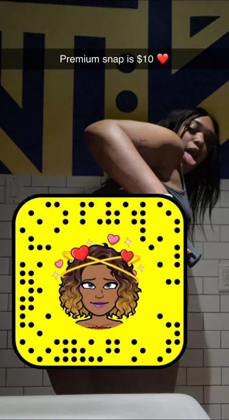 If you love it here you’ll love my Snapchat too 😘❤️🔥 Link down below ⬇️
