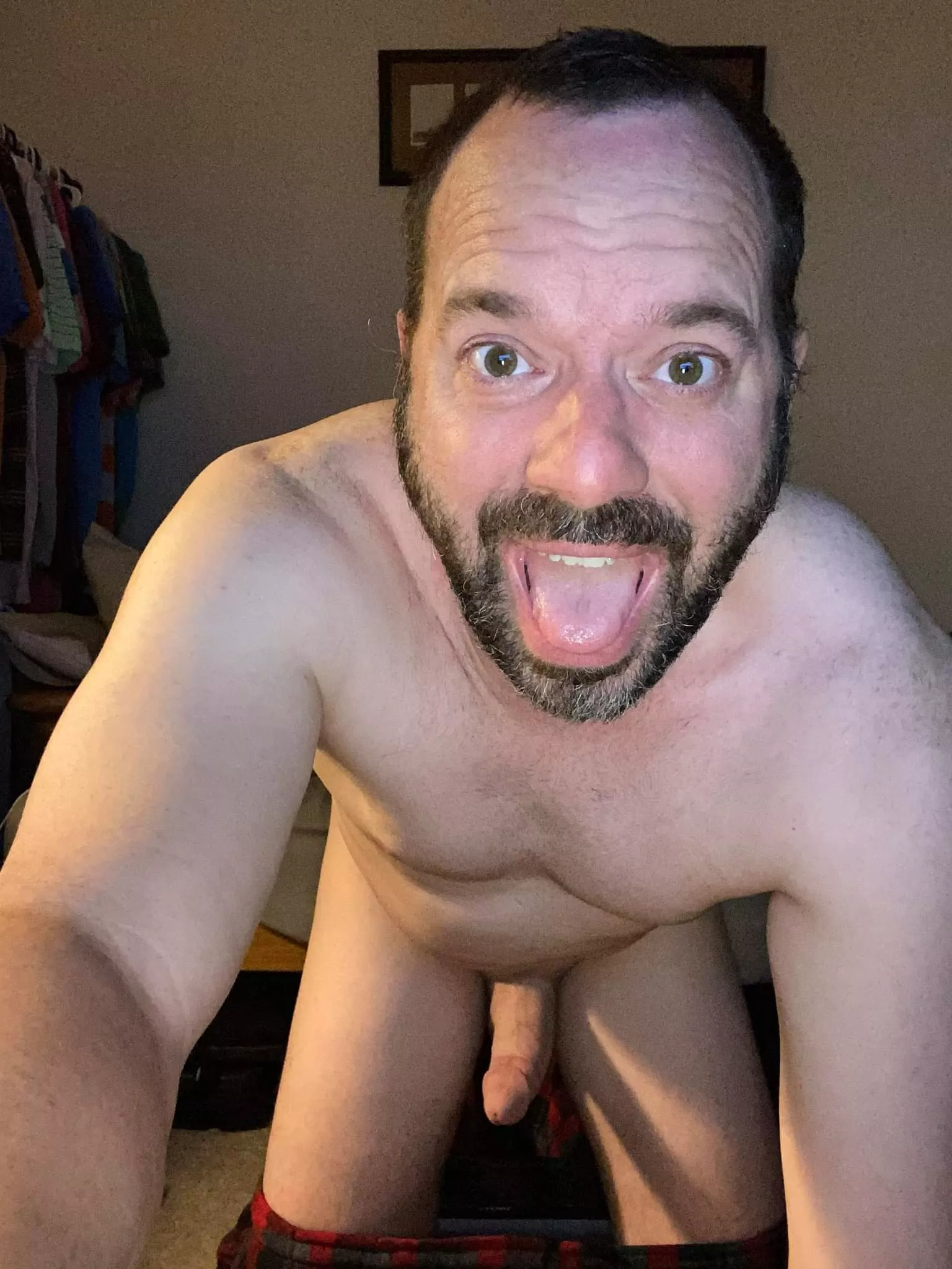 If you want to know what a sissy-ass b!tch looks like, look no further.