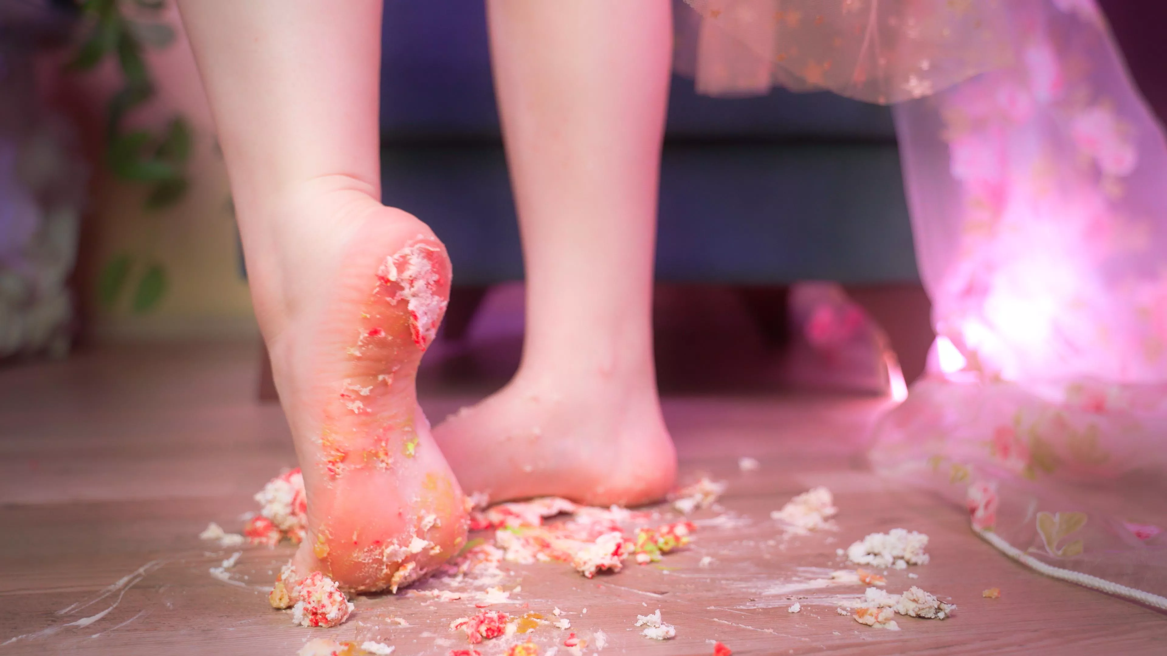 If you were here, you would clean up my feet with your tongue. Right?