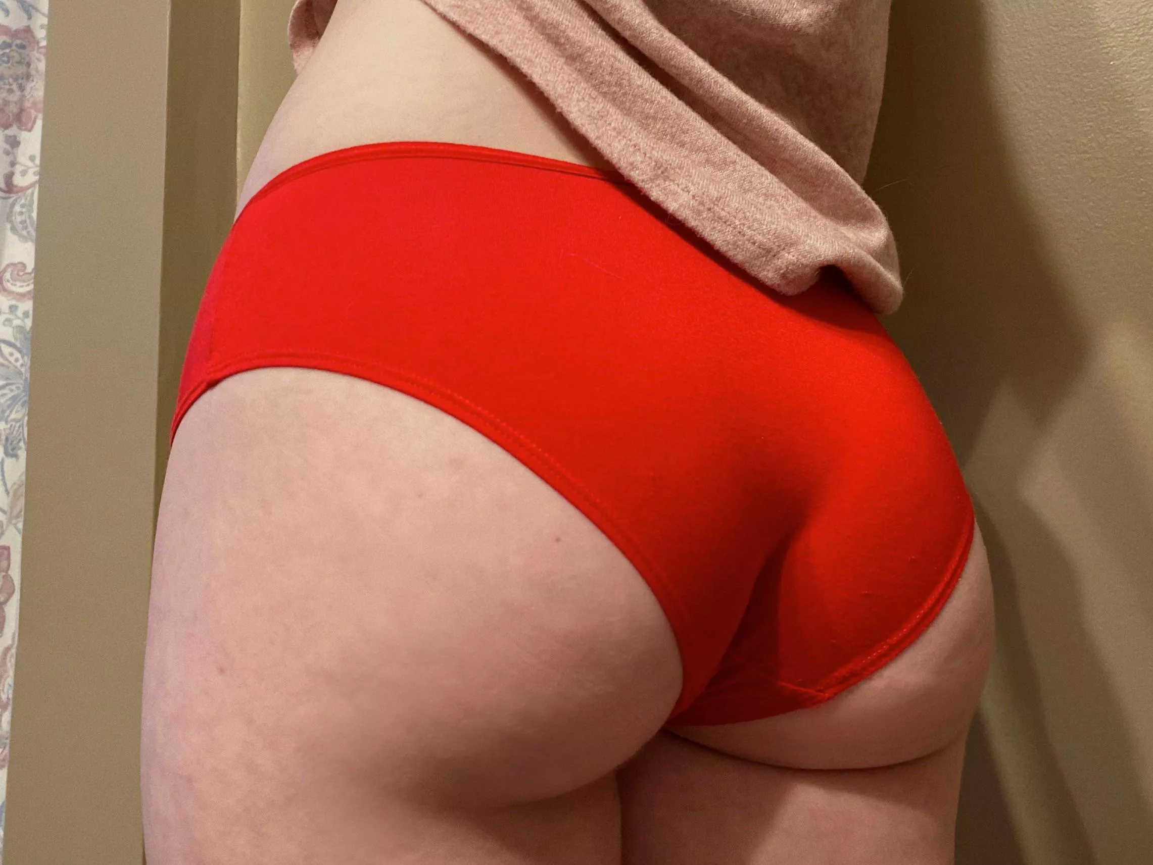 If your wife doesn’t like anal, you can come over to fuck my ass