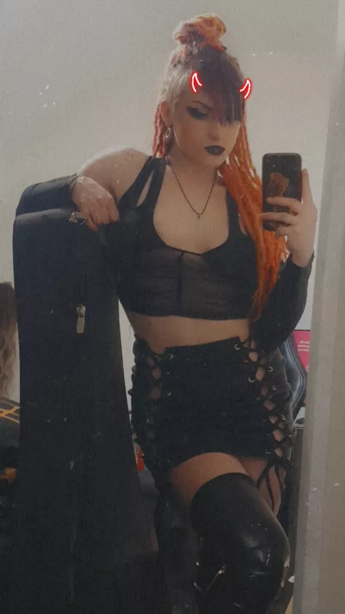 If you're willing to submit say yes mommy😈 [domme]