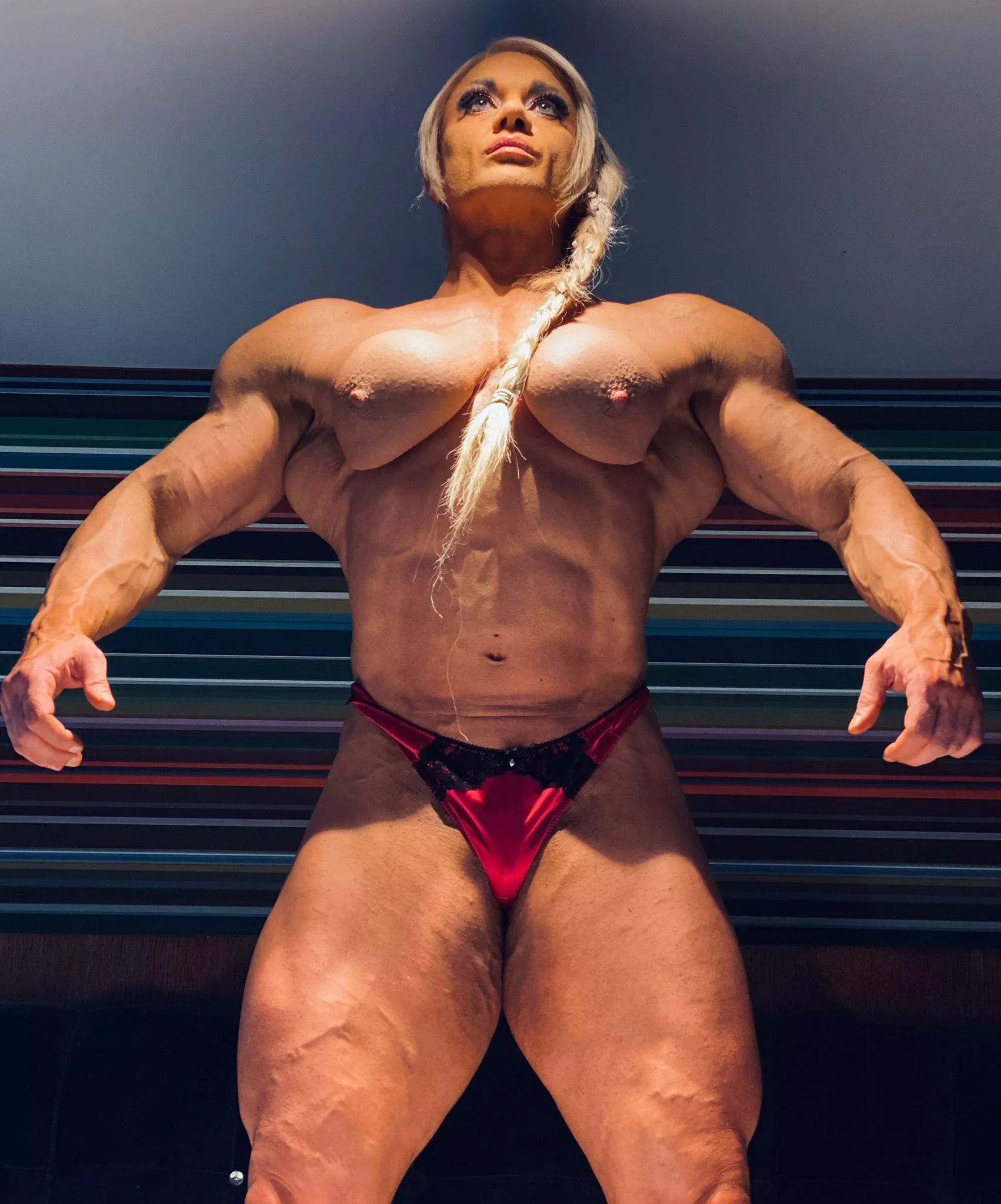 IFBB pro Lisa cross 200lb female mass monster