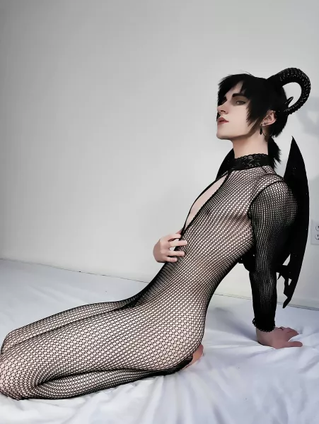 IG keeps taking this one down so I guess I'm posting everywhere elce 😈