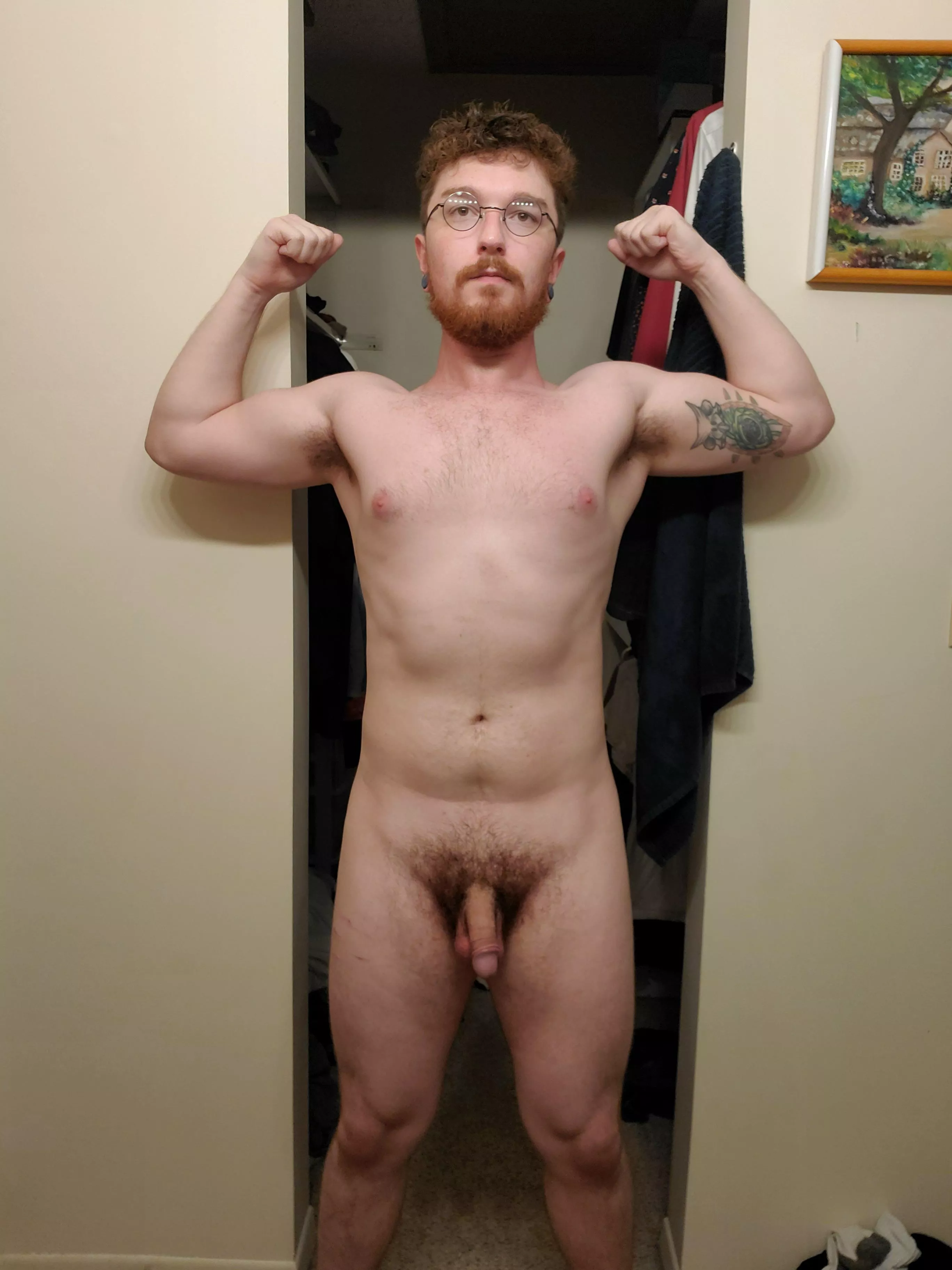 Ignore the serious face, I was flexing for my life 😂